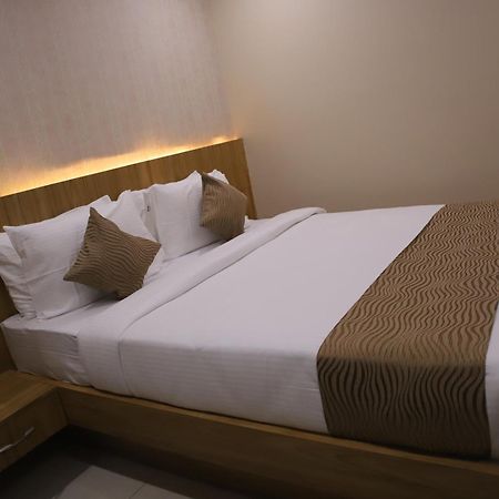 Hotel Dc Star Tarapith Eksteriør billede