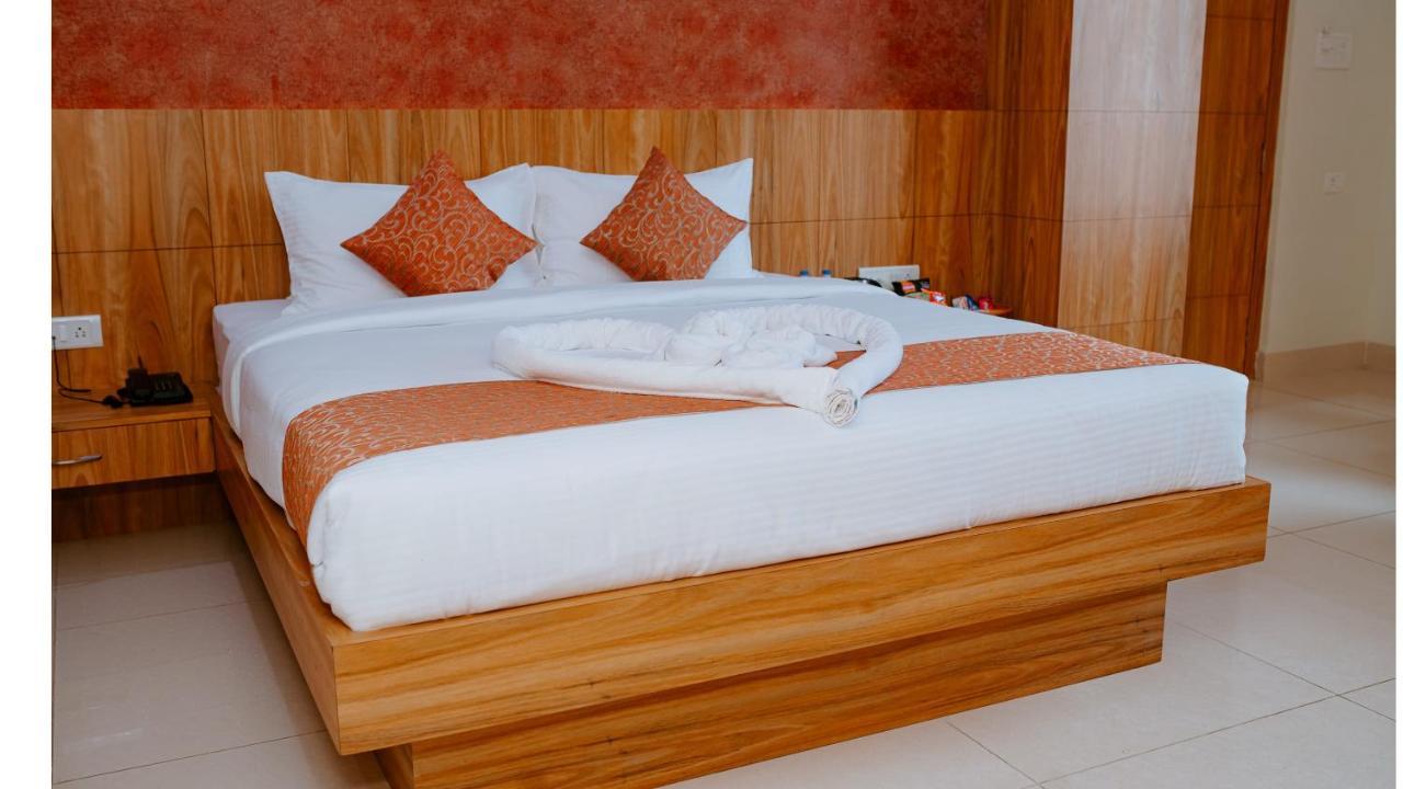 Hotel Dc Star Tarapith Eksteriør billede