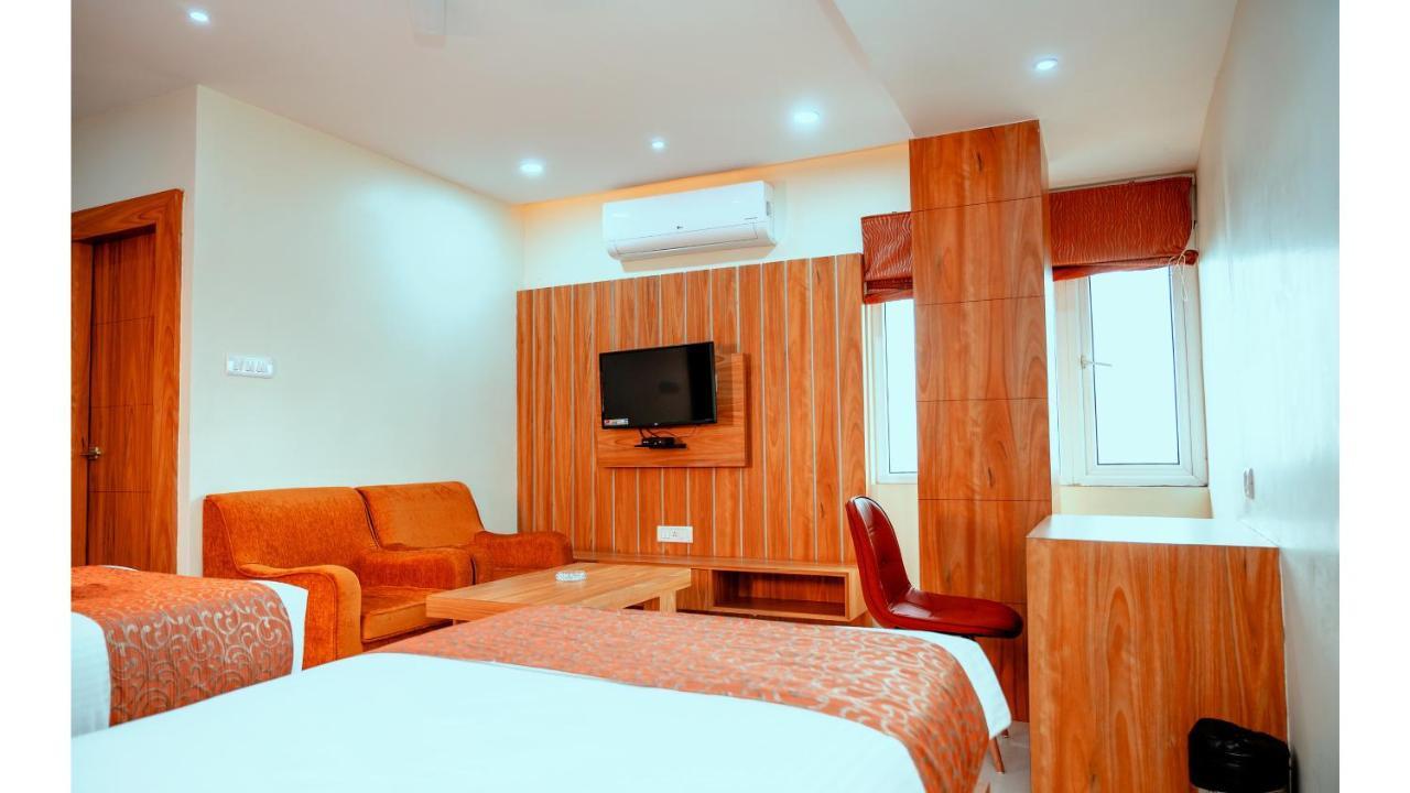 Hotel Dc Star Tarapith Eksteriør billede