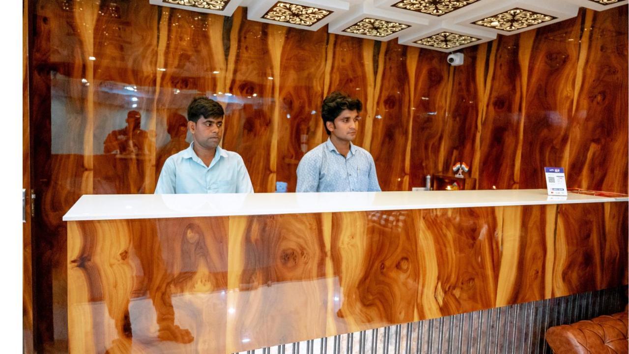 Hotel Dc Star Tarapith Eksteriør billede